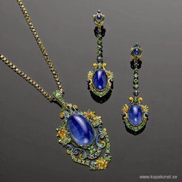 Svit av safir, demantoid granat och emalj Svit av safir, demantoid granat och emalj