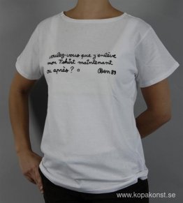 Voulez-vous que j'enlève mon T-shirt underhållare eller efter? Voulez-vous que j'enlève mon T-shirt underhållare eller efter?