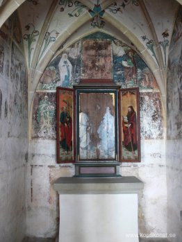 Triptyk: Inner left Wing St. Philip, St. James the Great Right Triptyk: Inner left Wing St. Philip, St. James the Great Right