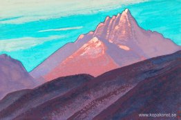Turkos himmel, rosa berg, lila fot