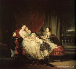Storhertiginnan Maria Nikolaevna med sina barn