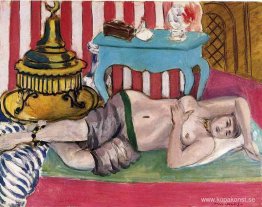 Odalisque med grön halsduk