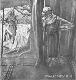 Sarah hör och skrattar