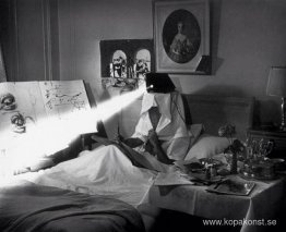Salvador Dalí i sängen