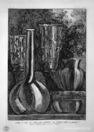 Flaska och glasvaser och kristallfasett, hittat i Pompeji