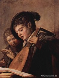 Två pojkar som sjunger