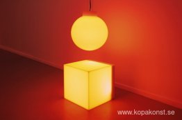 Plast Sphere Cube Triangel Röd