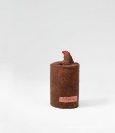 Hög trädgårdstomte