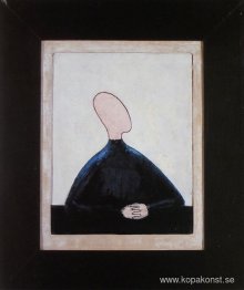 Sittande figur med vikta händer