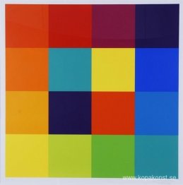 Steg fyrkantig rad runt ett kompletterande centrum