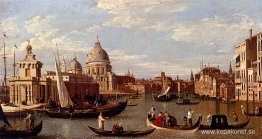 Vy över Canal Grande Och Santa Maria Della Salute Med Båtar Och