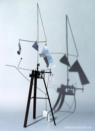 Useless Machine (arrhythmic Carousel)