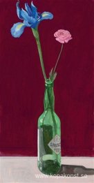 Studie för stilleben med blommor i en whiskyflaska