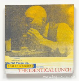 George Maciunas utför The Identical Lunch