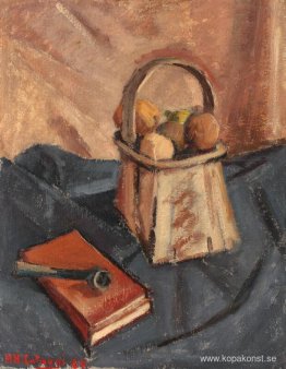 Stilleben med rör och fruktkorg