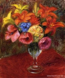 Vallmo, liljor och blå blommor