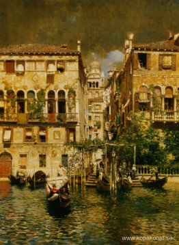 Lämnar en bostad vid Canal Grande