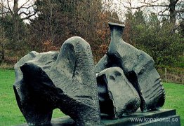 Tredelad liggande figur nr 1