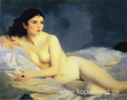 Betalo, naken