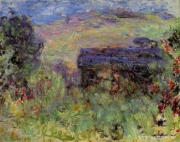 Huset sett genom rosorna Huset sett genom rosorna