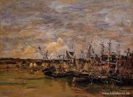 Portrieux fiskebåtar vid lågvatten Portrieux fiskebåtar vid lågvatten