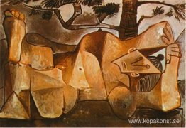 Liggande hona naken under tallen Liggande hona naken under tallen