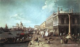 Molo med biblioteket och ingången till Canal Grande Molo med biblioteket och ingången till Canal Grande