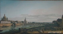 Dresden sett från Elbes högra strand, nedanför Augustusbron Dresden sett från Elbes högra strand, nedanför Augustusbron