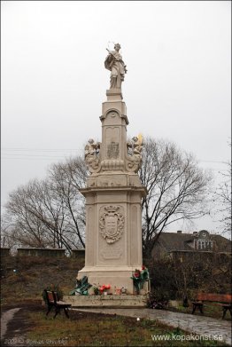 Vägkanten figur av St. John Nepomuk Vägkanten figur av St. John Nepomuk